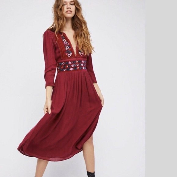 Free People Dresses & Skirts - FREE PEOPLE Rasberry Flora Embroidered Dress